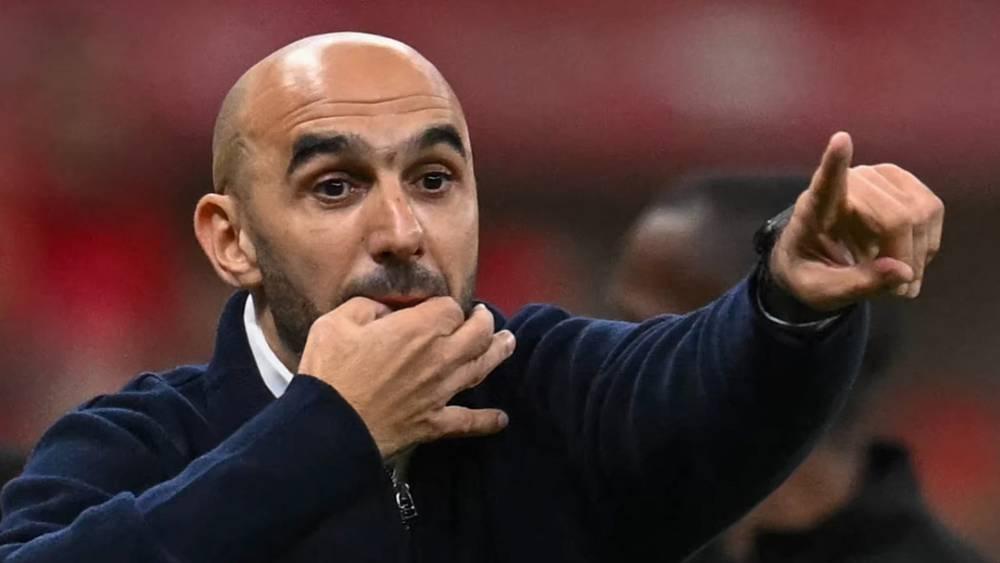 الركراكي: "ما كانتسنَّاش الناس يقُولو عليَّا مدرب مْزيان وتا واحد ما عْطانِي شي حاجة من غير الله"