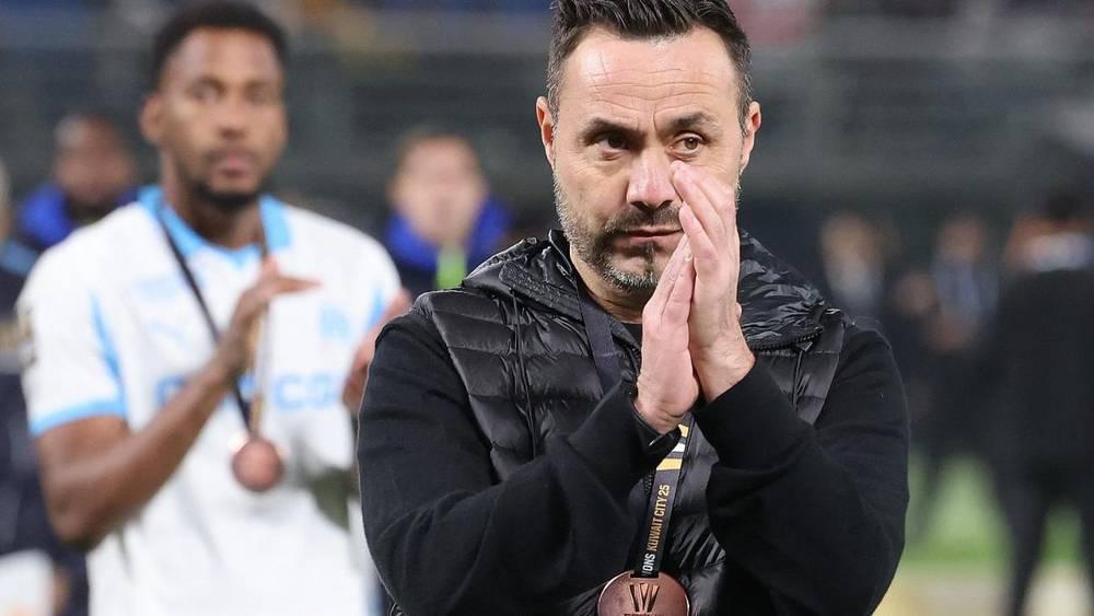 دي زيربي يؤكد التزامه بمارسيليا ويرفض الانتقادات