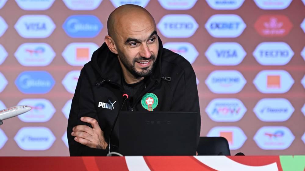 الركراكي يعقد غدا السبت (11:45 غرينيتش+1) الندوة الصحفية التي تسبق نهائي كأس أفريقيا ويرافقه بنصغير