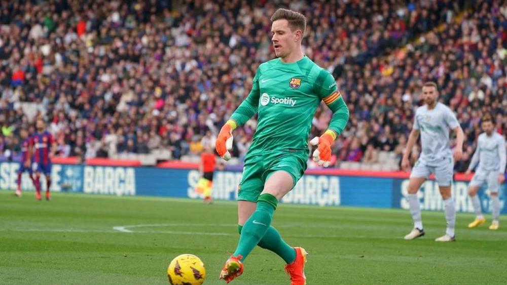 فليك يؤكد إعارة تير شتيغن إلى جيرونا ويصفه بـ 'أحد رموز النادي'