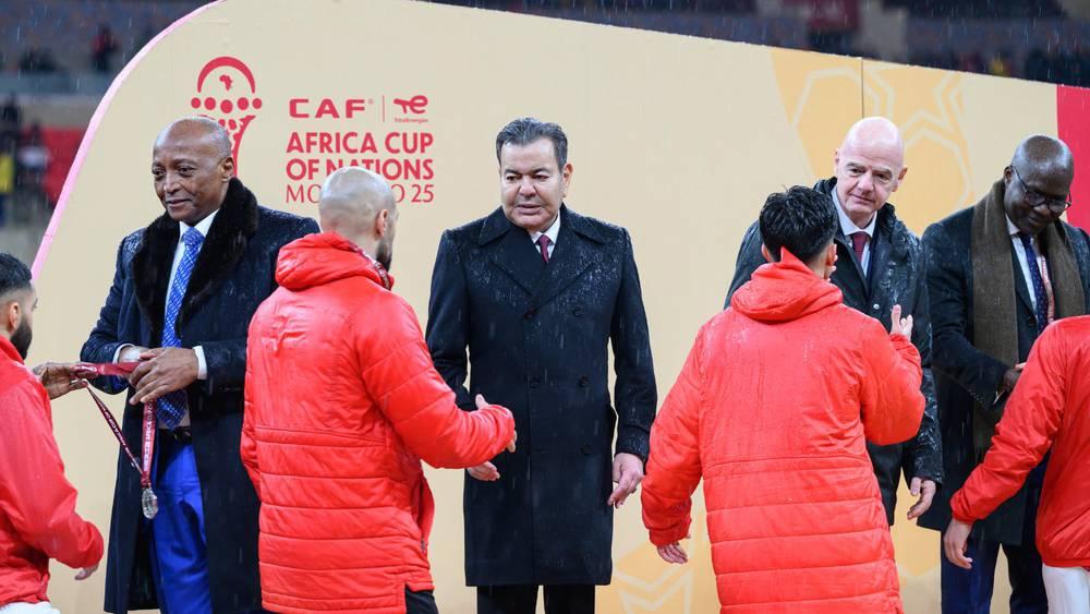 بتعليمات من الملك محمد السادس.. مولاي رشيد يستقبل مكونات المنتخب المغربي في قصر الضيافة بالرباط