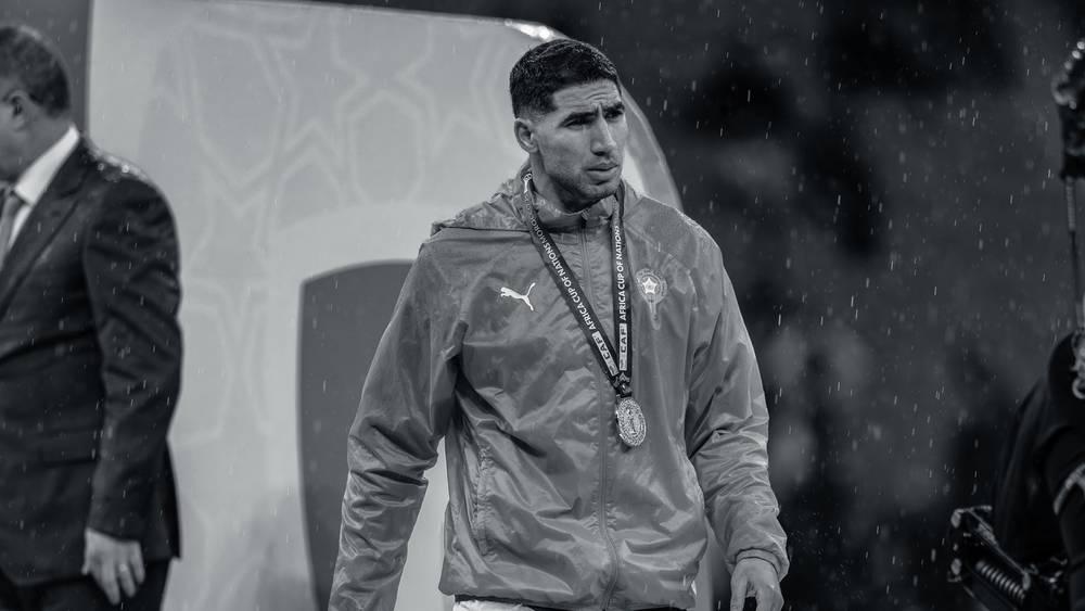 حكيمي: "هذا الطريق لا يتوقف هنا وما عشناه يشكل أساسا صلبا للمستقبل.. المغرب سيواصل التقدم مرفوع الرأس"