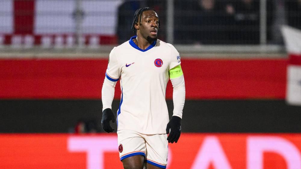 تشيلسي يعيد المدافع أكسل ديساسي للفريق الأول