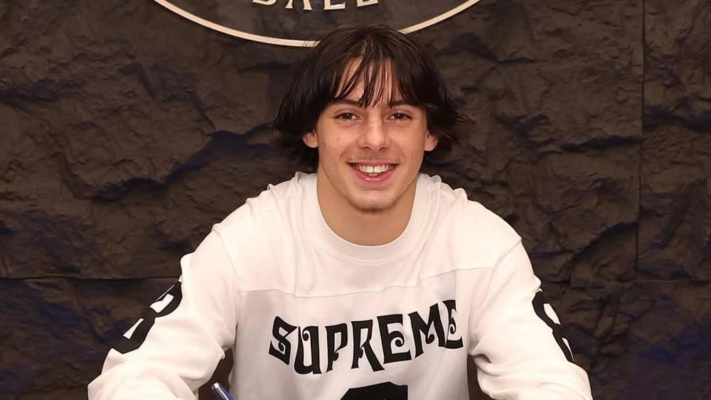 المهاجم المغربي إبراهيم رباج يوقع أول عقد احترافي مع تشيلسي الإنجليزي