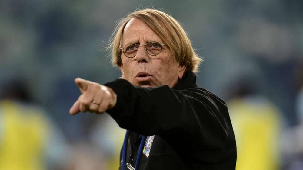 لوروا عن نهائي "الكان" بين الكاميرون ومصر: "أَغلقت جميع ملاعب التدريب لنتدرب في حديقة عامة وسط عربات الأطفال"