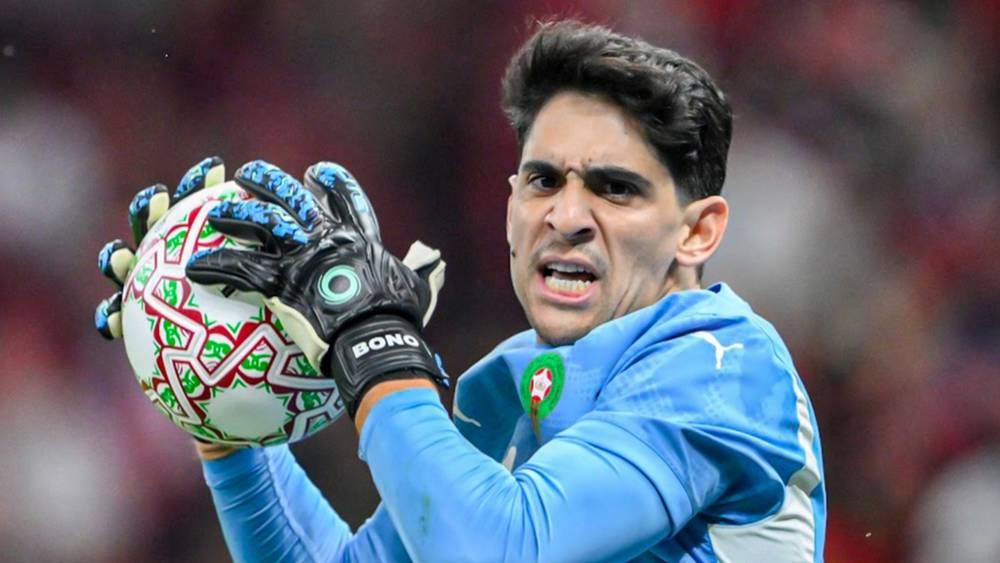 الهلال يعلن إصابة بونو في عضلة الفخذ الأمامية بعد عودته من كأس إفريقيا