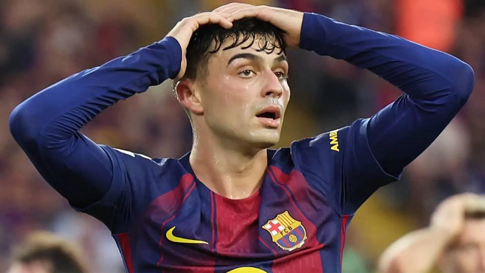 رسميا/ برشلونة يعلن عن مدة غياب بيدري بعد الإصابة