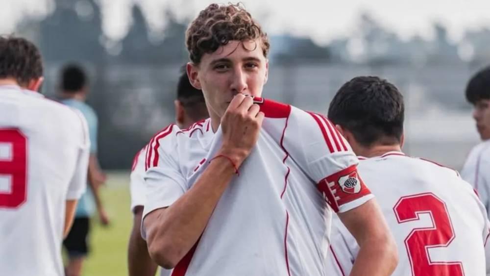 الاتحاد الأرجنتيني يفرض قانونا جديدا.. أي لاعب شاب يغادر ناديه بطريقة غير قانونية لن يحمل قميص المنتخب الأرجنتيني!