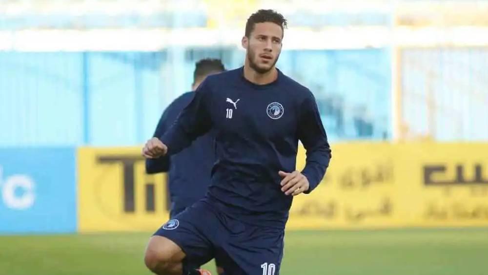 نجم بيراميدز رمضان صبحي يغادر السجن ويستعيد حريته