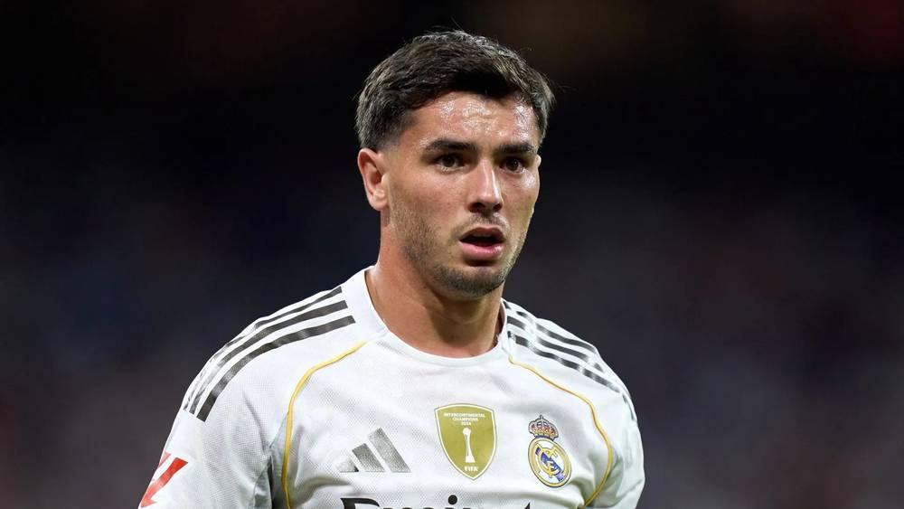 براهيم دياز يعود إلى دكة بدلاء ريال مدريد.. المغربي احتياطي ضد فياريال