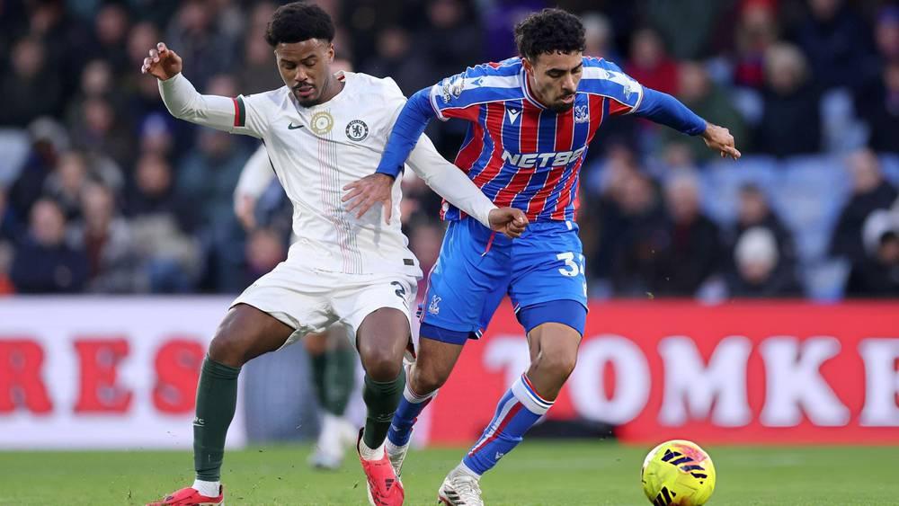 بعد غياب دام عاما كاملا.. شادي رياض يقدم تمريرة حاسمة بعد 12 دقيقة من دخوله كبديل في هزيمة كريستال بالاس أمام تشيلسي (1-3)