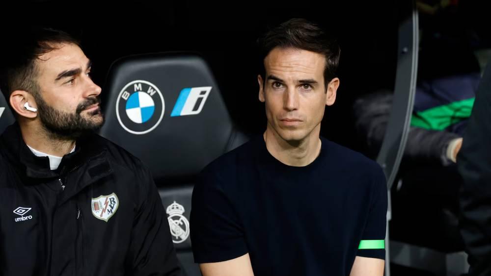 بيريز مدرب فاليكانو: "كنا أفضل من ريال مدريد عندما كنا 11 ضد 11 وطلبت من اللاعبين التحرر من الخوف"