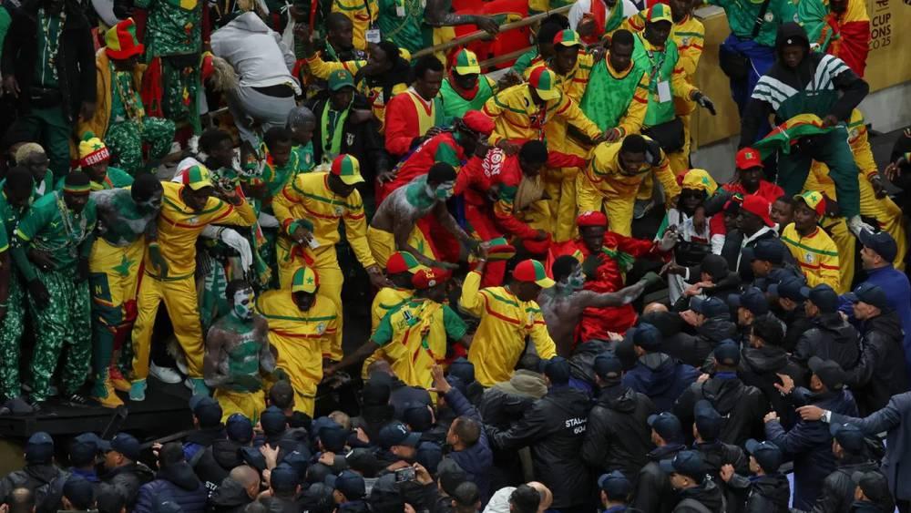 تأجيل محاكمة المشجع الجزائري والمشجعين السنغاليين المتورطين في شغب نهائي "الكان" ومحامي الدفاع يعلن إضرابهم عن الطعام