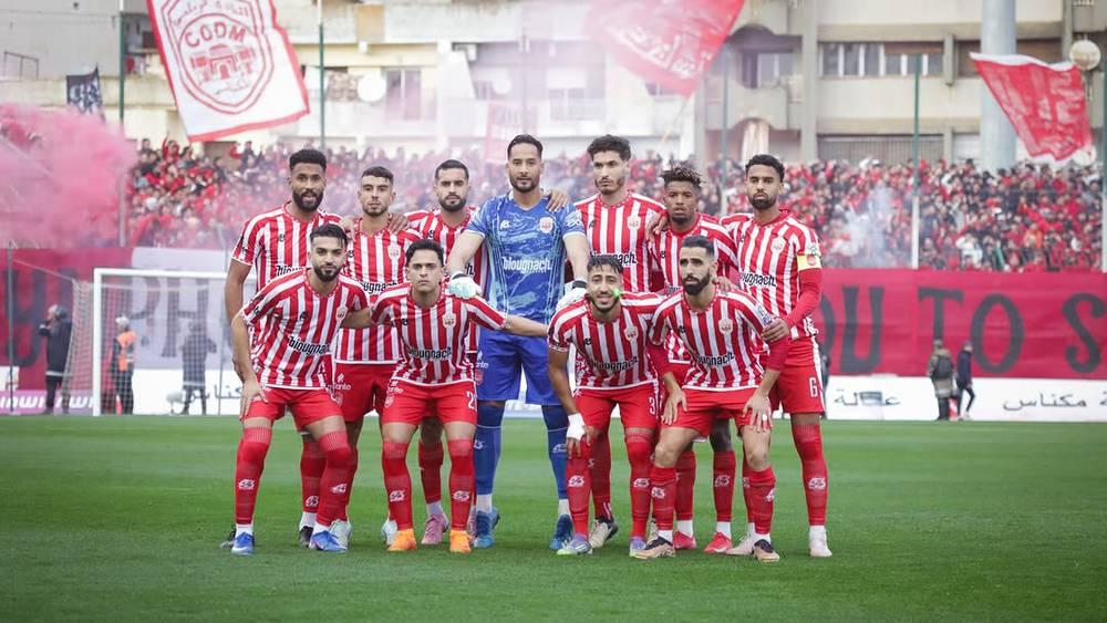 لاعبو النادي المكناسي: "الرجاء فريق كبير والعام الفايتْ كنّا غَانربحوهُوم"