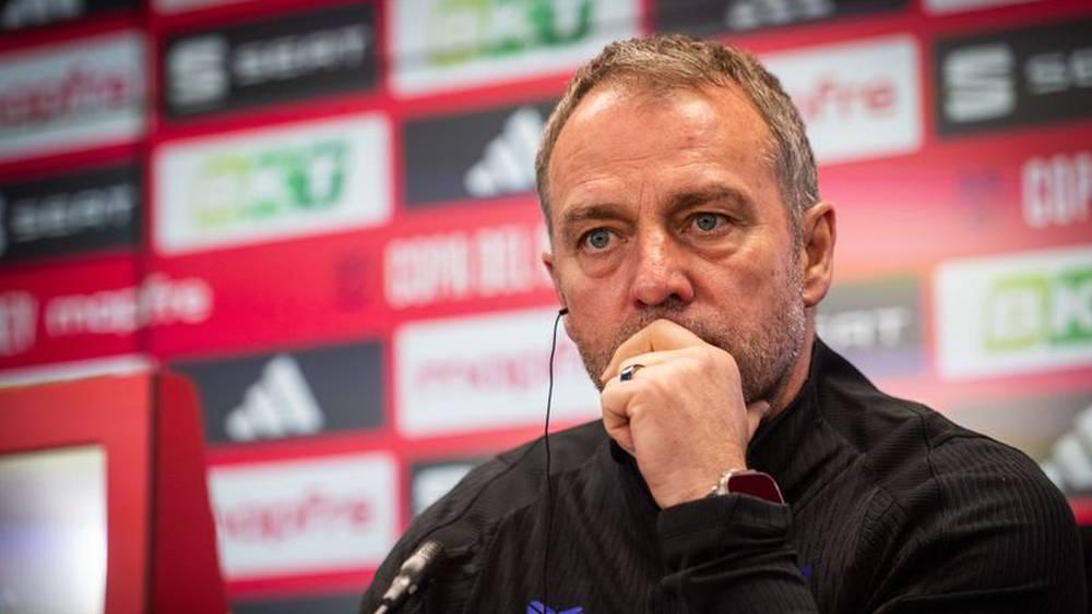 فليك يصف التحكيم بـ"الكارثي" ويتوعد: "المباراة لم تنته بعد.. لدينا شوطان لنحرز هدفين في كل منهما"