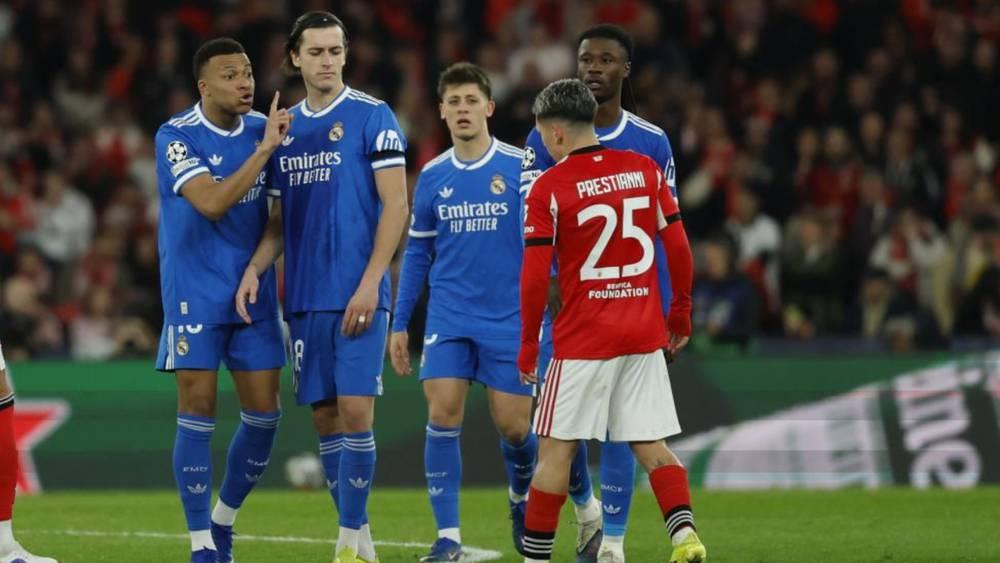 اتحاد اللاعبين الفرنسيين يشيد بموقف مبابي وتشواميني ضد العنصرية