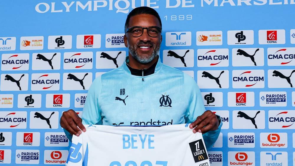 حبيب باي وفرانك هايز: مدربان يتوليان فريقين مختلفين في الدوري الفرنسي خلال موسم واحد