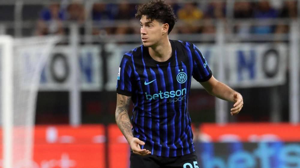 Lecce Fans Boo Bastoni Over Previous Incident