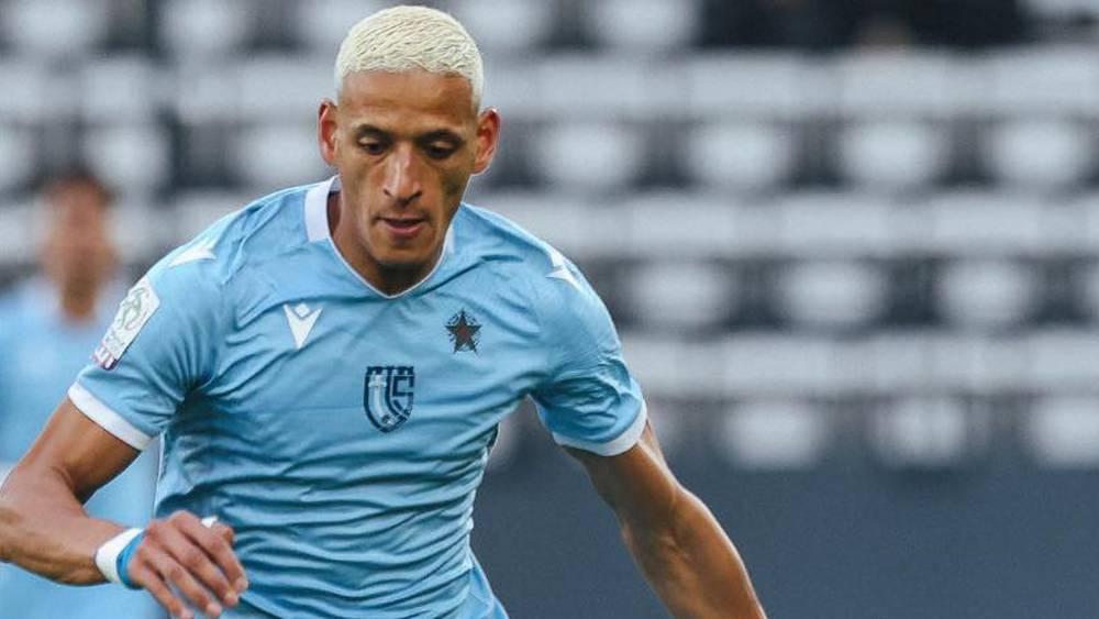 ياسين بامو: "حققنا نتيجة إيجابية أمام الجيش الملكي في فترة صعبة واللعب المتأخر في رمضان تحدٍ كبير من حيث تنظيم النوم والطعام"