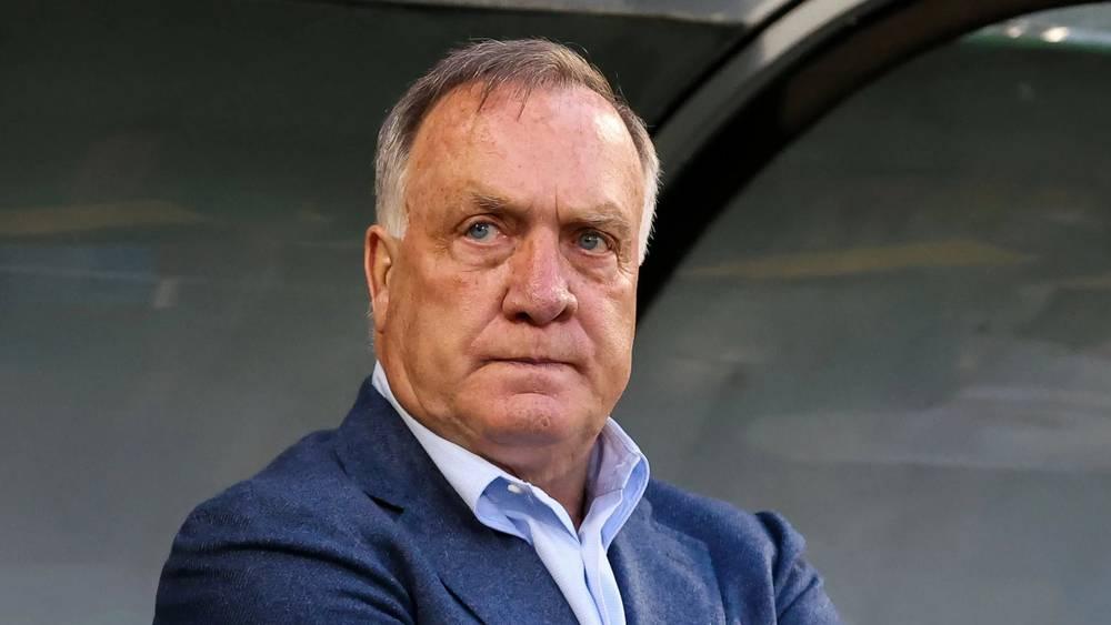 رسميا/ مدرب منتخب كوراساو يغادر منصبه قبل المونديال بأربعة أشهر لدعم ابنته المريضة