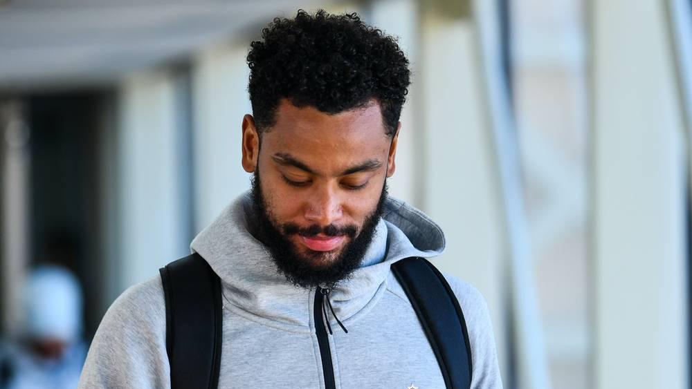 الجيش الملكي يفتقد خدمات مبيمبا لـ6 أسابيع بسبب إصابته في مواجهة الأهلي