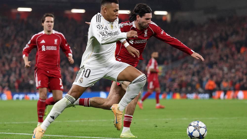 مدرب ريال مدريد يدافع عن مبابي ويرفض التشكيك في دوره كمهاجم