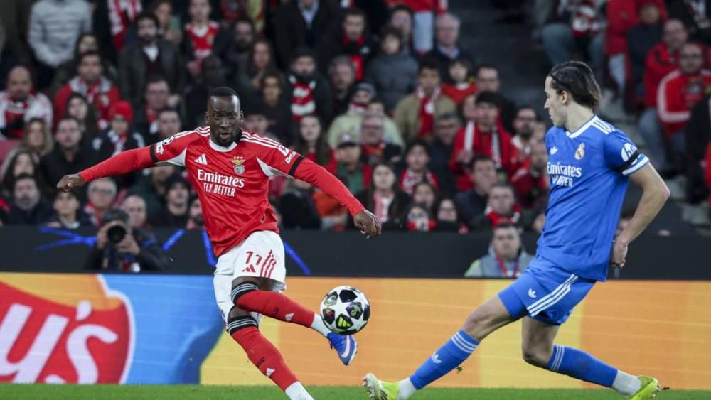 دودي لوكيباكيو يكسر صمته بشأن واقعة بريستياني وفينيسيوس في دوري الأبطال