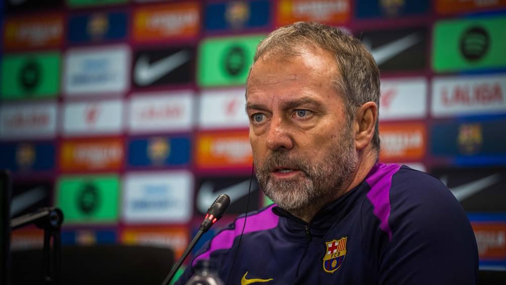 إصابة بتمزق عضلي تبعد فرينكي دي يونغ عن مواجهات برشلونة الحاسمة حتى شهر ابريل