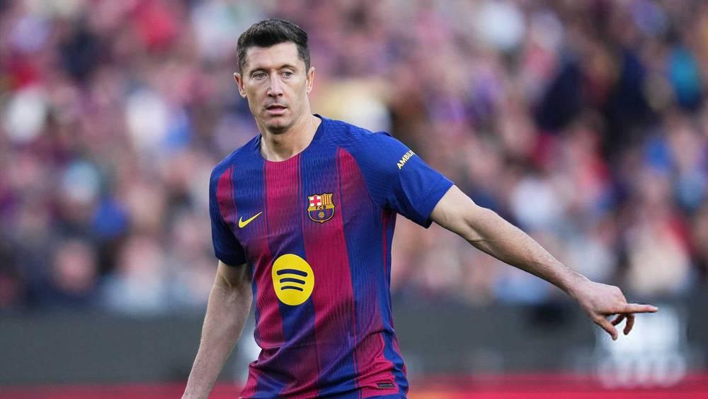 برشلونة يعلن إصابة ليفاندوفسكي بكسر في محجر العين وغيابه عن مباراة أتلتيكو مدريد