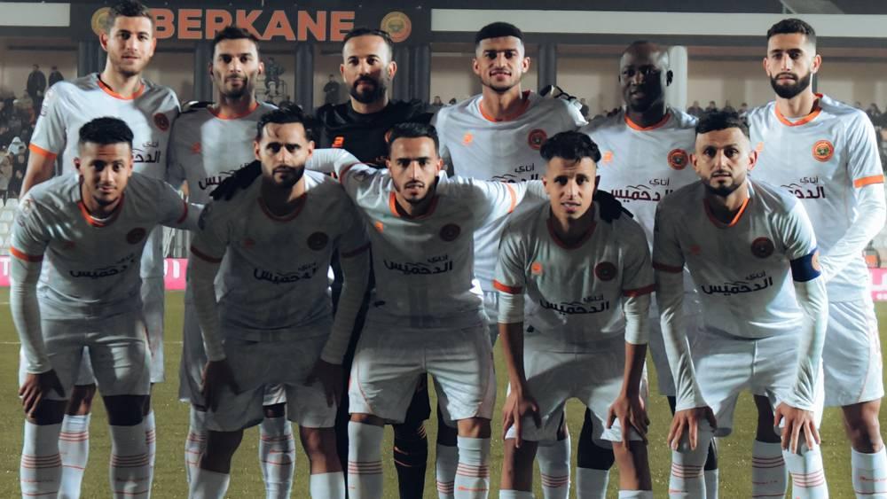 تشكيلة نهضة بركان أمام الوداد.. حضور الزنيتي كرسمي والشعباني يدفع بهجوم مكون من الرياحي وميهري وشويعر وباسين