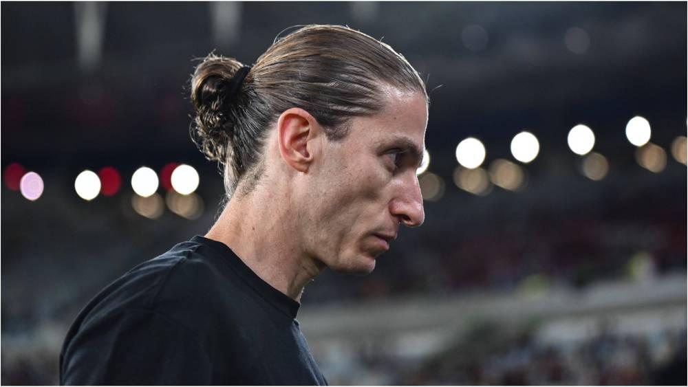 انتصر بثمانية نظيفة وتمت إقالته.. فلامينغو يعلن فك ارتباطه بمدربه فيليبي لويس!