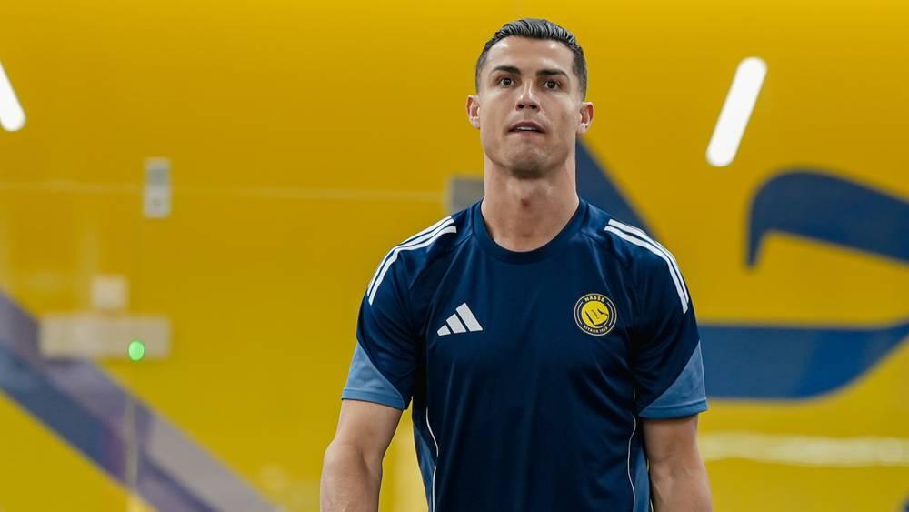 نافياً سفره إلى مدريد بسبب الوضع الراهن في الشرق الأوسط … النصر يعلن تعرض رونالدو لإصابة عضلية