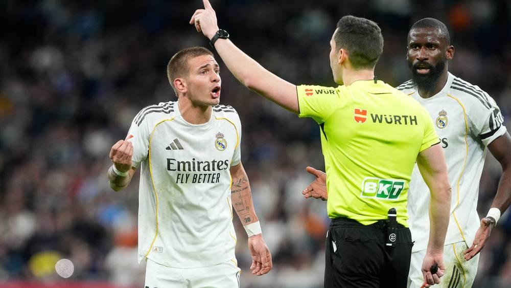 لجنة المسابقات الإسبانية تقرر إيقاف ماستانتونو مباراتين بسبب الازدراء