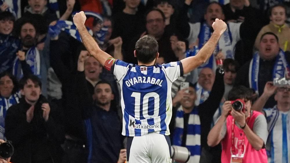 هدف ميكيل أويارزابال المتأخر يمنح ريال سوسيداد بطاقة التأهل للنهائي أمام أتلتيك بلباو