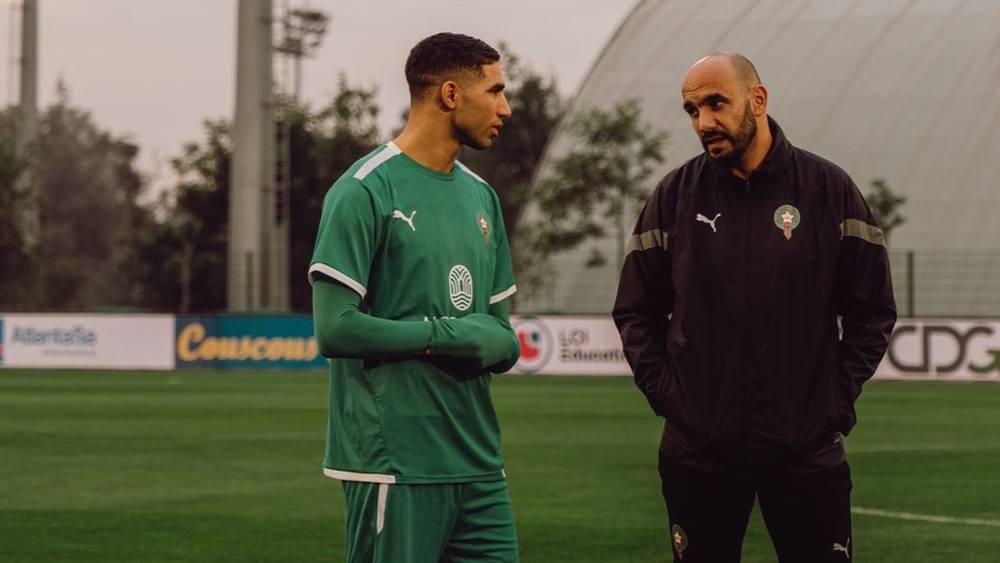 حكيمي مودعًا الركراكي: "تركت بصمة لا تُمحى في تاريخ كرة القدم المغربية.. أنت أسطورة"