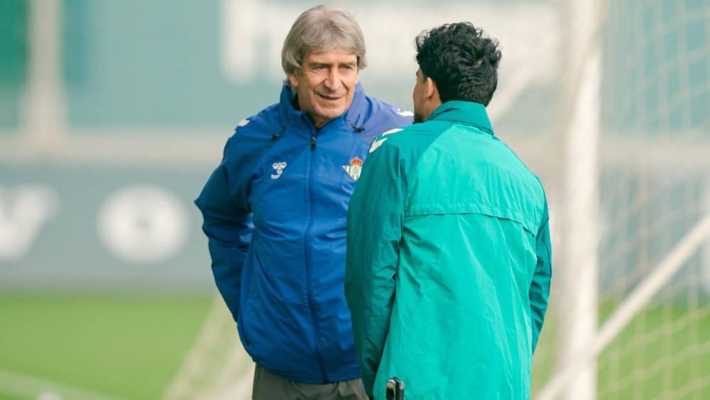 بليغريني يؤكد جاهزية قائمة ريال بيتيس لمواجهة خيتافي في الليغا الإسبانية