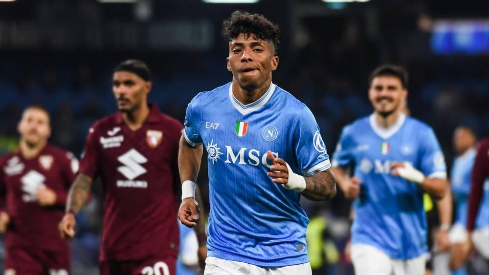 نابولي يتغلب على تورينو  في الدوري الإيطالي