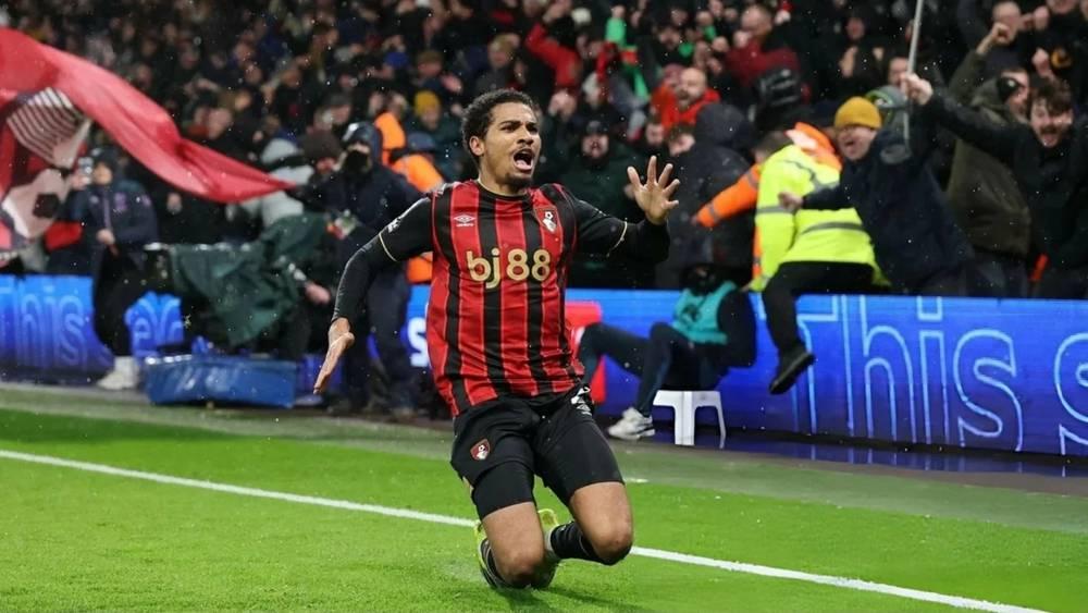 أمين عدلي مرشح لجائزة أفضل لاعب في بورنموث عن شهر فبراير