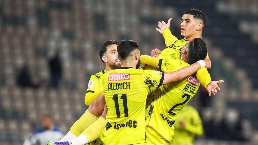 البطولة الاحترافية/ المغرب الفاسي يرتقي للمركز الثاني بعد انتصاره على مضيفه أولمبيك الدشيرة (0-2)