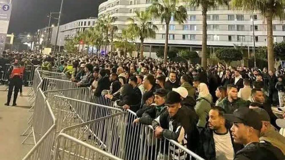 جماهير الرجاء تنتظر توضيحًا من إدارة النادي بعد أحداث مباراة أولمبيك آسفي