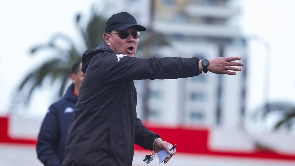 رغم "ريمونتادا" اللاعبين أمام تواركة.. جماهير الوداد تطالب برحيل أمين بنهاشم