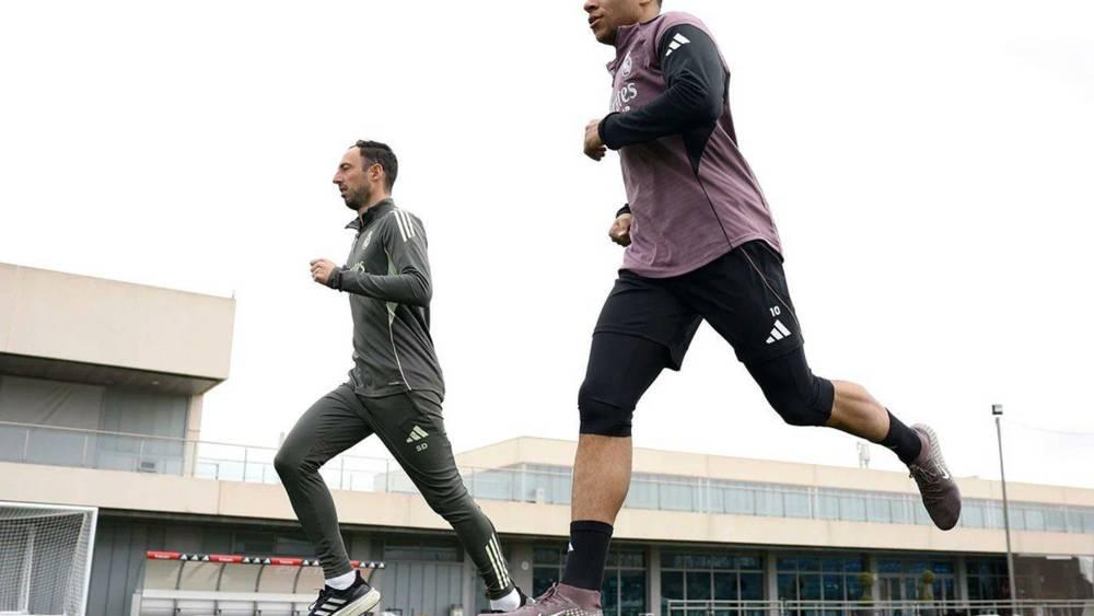 ريال مدريد يؤكد إصابة كاريراس وغيابه عن مواجهة مانشستر سيتي