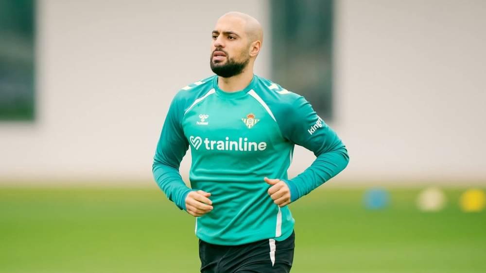Amrabat reprend l'entraînement collectif avec le Betis et se rapproche d'un retour à la compétition