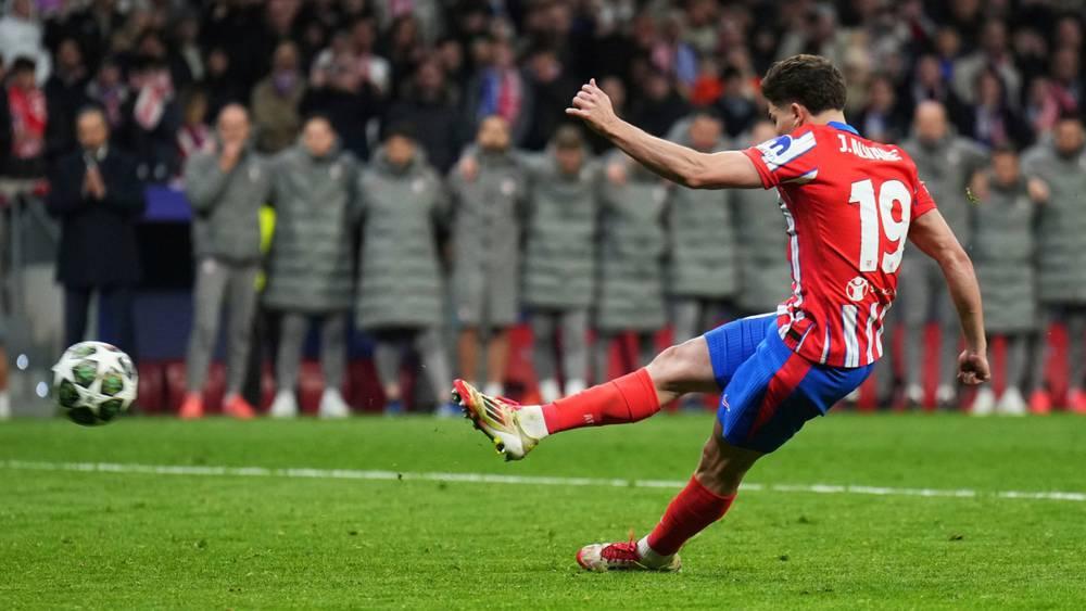 مجلس الاتحاد الدولي لكرة القدم يوضح قوانين ركلات الجزاء بعد واقعة جوليان ألفاريز