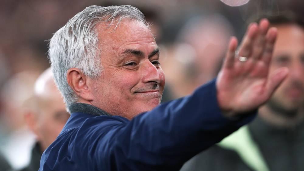 الاتحاد البرتغالي يوقف مورينيو لمباراتين وبنفيكا يصف العقوبة بغير العادلة