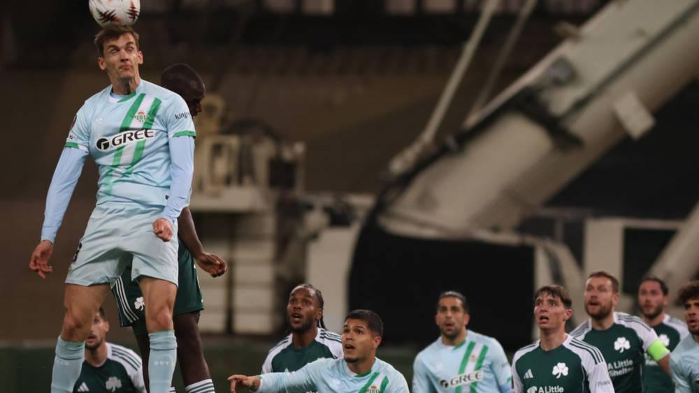 تأكيد غياب دييغو يورينتي عن مواجهة بيتيس وباناثينايكوس في الدوري الأوروبي