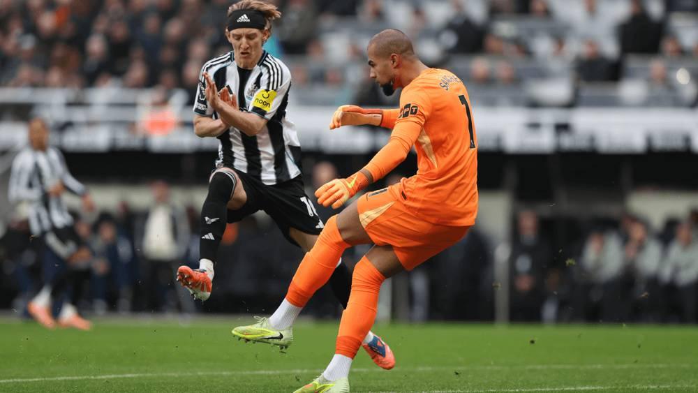 تشيلسي يواجه نيوكاسل في ستامفورد بريدج وعينه على تقليص الفارق مع المربع الذهبي