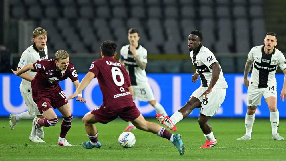 فوز تورينو على بارما بأربعة أهداف مقابل هدف واحد في الدوري الإيطالي اليوم