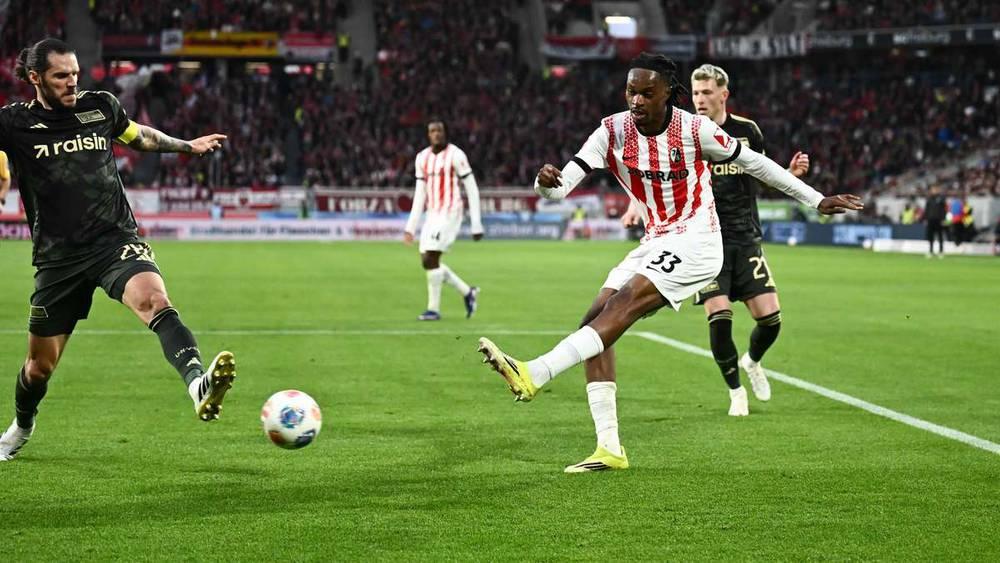 هدف جيونج وو يونغ يمنح يونيون برلين الفوز أمام فرايبورج في الدوري الألماني