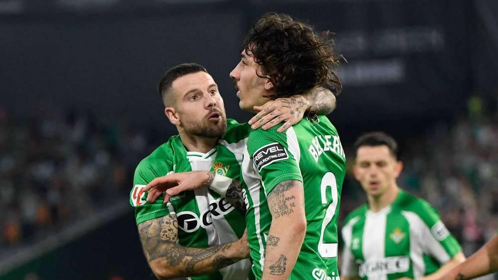 تعادل ريال بيتيس وسيلتا فيغو يبقي فارق النقاط الثلاث بينهما في الدوري الإسباني